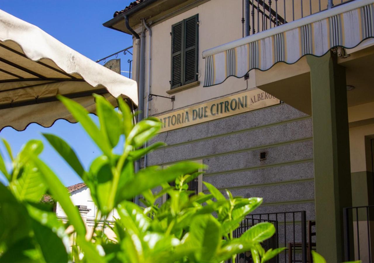 Trattoria Due Citroni Hotel Casalgrasso Exterior photo