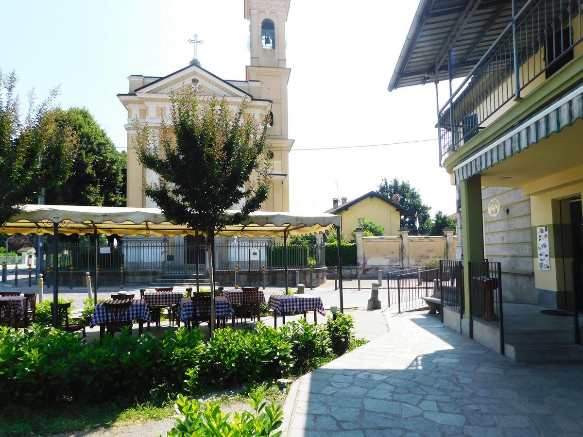 Trattoria Due Citroni Hotel Casalgrasso Exterior photo